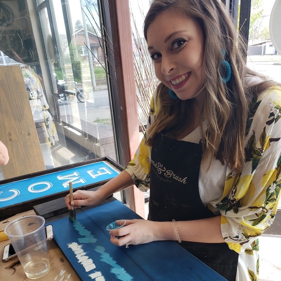 Meet your Posher, Arielle - Picture 5 of 8